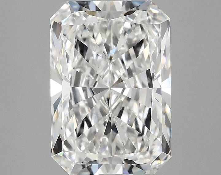 3.08 Carat Radiant Shaped Ideal Cut VVS2 IGI Certified Lab Grown Diamond