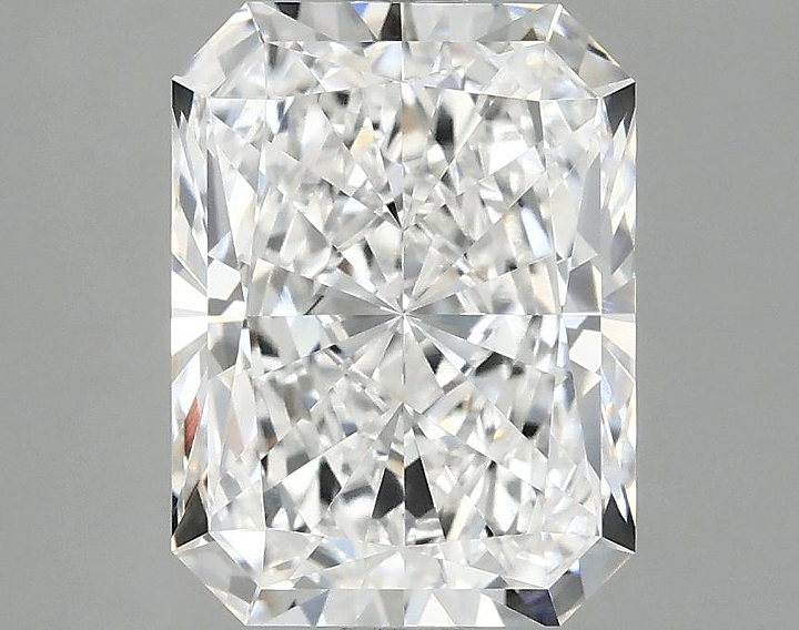 3.06 Carat Radiant Shaped Excellent Cut VVS2 IGI Certified Lab Grown Diamond
