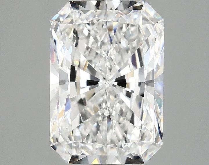 3.05 Carat Radiant Shaped Ideal Cut VVS2 IGI Certified Lab Grown Diamond