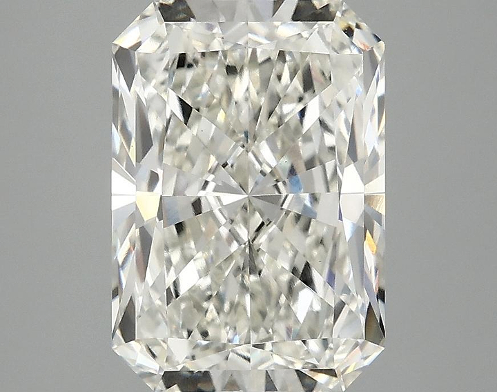 3.07 Carat Radiant Shaped Ideal Cut VS1 IGI Certified Lab Grown Diamond