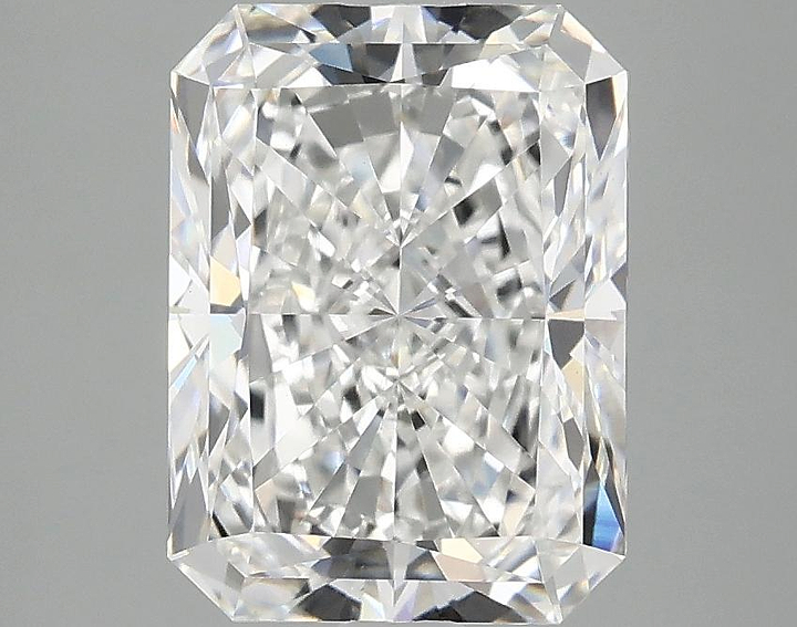3.01 Carat Radiant Shaped Excellent Cut VS1 IGI Certified Lab Grown Diamond