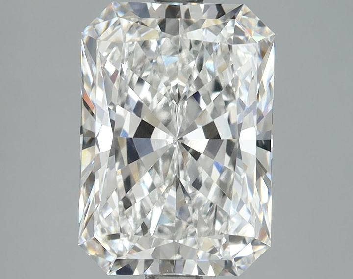 3.1 Carat Radiant Shaped Ideal Cut VVS2 IGI Certified Lab Grown Diamond