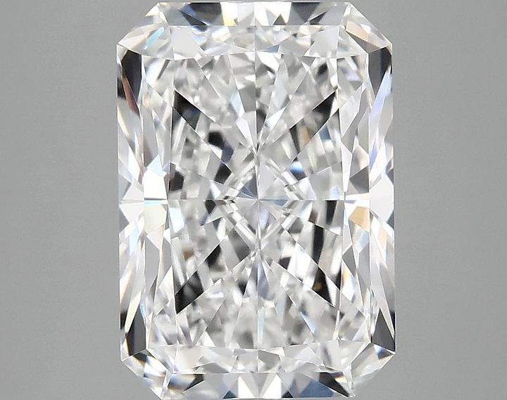 4.07 Carat Radiant Shaped Ideal Cut VVS2 IGI Certified Lab Grown Diamond