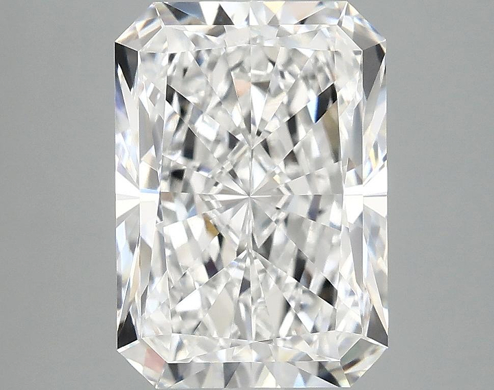 4.06 Carat Radiant Shaped Ideal Cut VVS2 IGI Certified Lab Grown Diamond