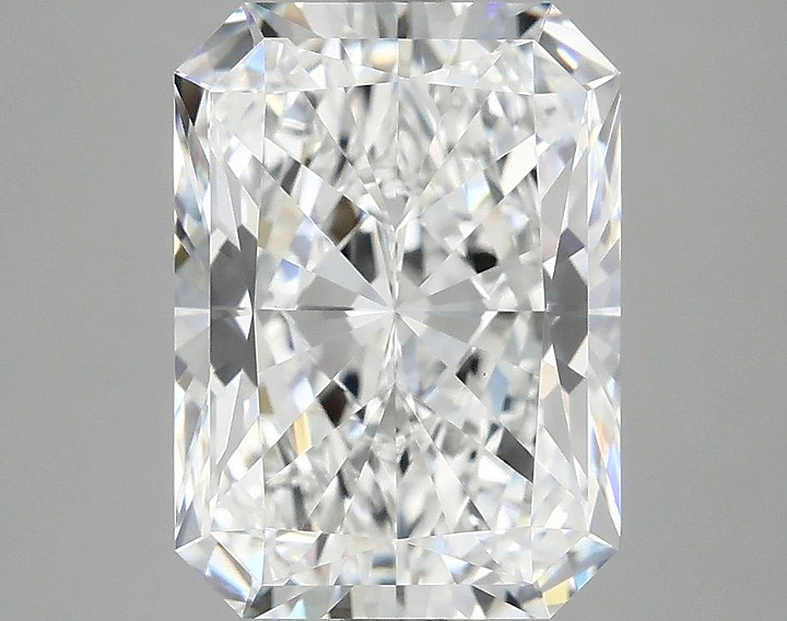 4.17 Carat Radiant Shaped Excellent Cut VVS2 IGI Certified Lab Grown Diamond