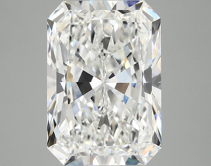 4.05 Carat Radiant Shaped Ideal Cut VVS2 IGI Certified Lab Grown Diamond