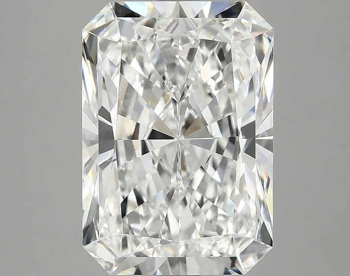 4.1 Carat Radiant Shaped Ideal Cut VVS2 IGI Certified Lab Grown Diamond