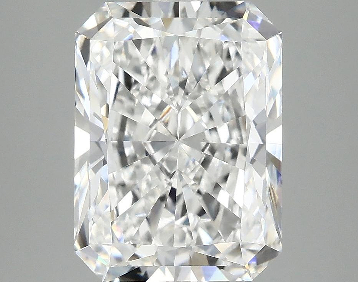 4.06 Carat Radiant Shaped Excellent Cut VVS2 IGI Certified Lab Grown Diamond
