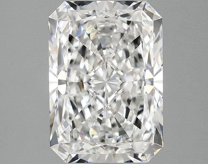 2.9 Carat Radiant Shaped Ideal Cut VVS2 IGI Certified Lab Grown Diamond