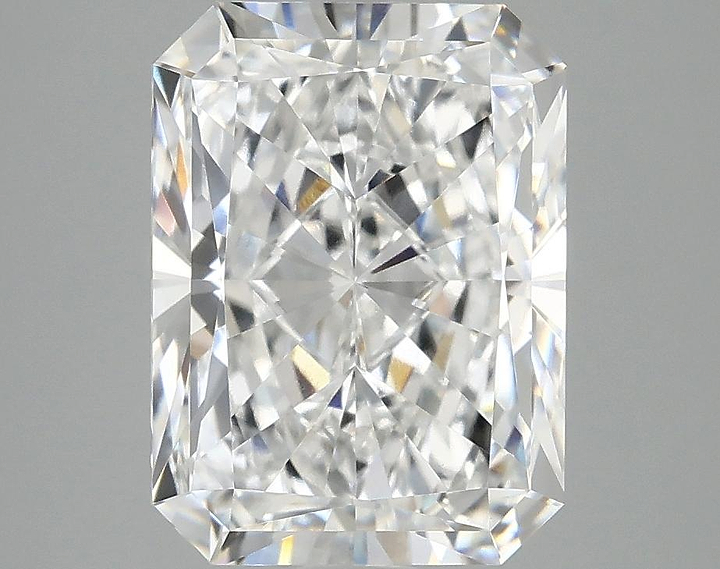 4.06 Carat Radiant Shaped Excellent Cut VVS2 IGI Certified Lab Grown Diamond