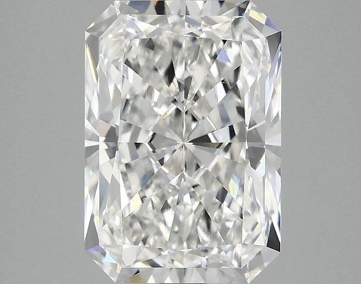 3.09 Carat Radiant Shaped Ideal Cut VVS2 IGI Certified Lab Grown Diamond
