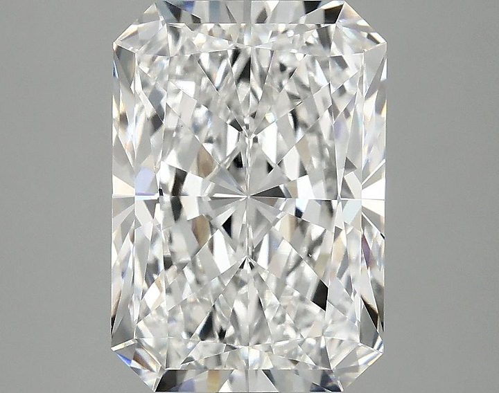 4.05 Carat Radiant Shaped Ideal Cut VVS2 IGI Certified Lab Grown Diamond