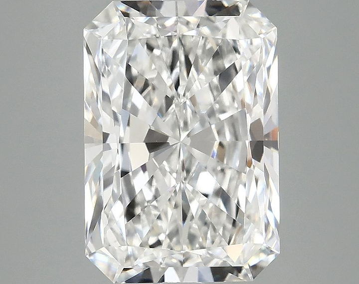 4.1 Carat Radiant Shaped Ideal Cut VVS2 IGI Certified Lab Grown Diamond