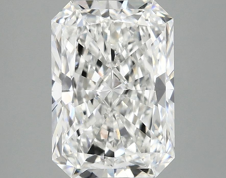 2.9 Carat Radiant Shaped Ideal Cut VVS2 IGI Certified Lab Grown Diamond
