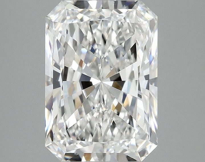 3.07 Carat Radiant Shaped Ideal Cut VVS2 IGI Certified Lab Grown Diamond