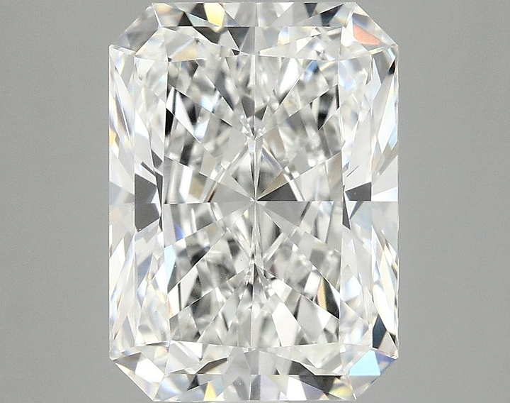 4.04 Carat Radiant Shaped Excellent Cut VVS2 IGI Certified Lab Grown Diamond