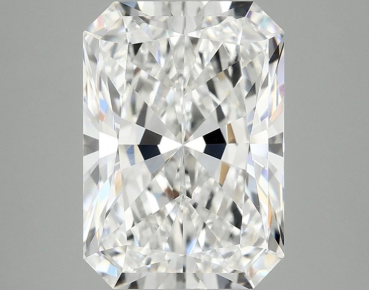 4.1 Carat Radiant Shaped Ideal Cut VVS2 IGI Certified Lab Grown Diamond