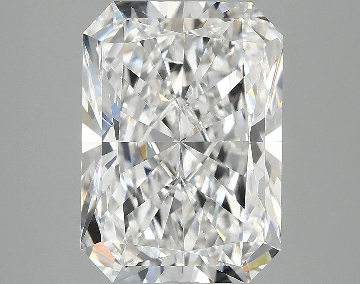 4.06 Carat Radiant Shaped Ideal Cut VVS2 IGI Certified Lab Grown Diamond
