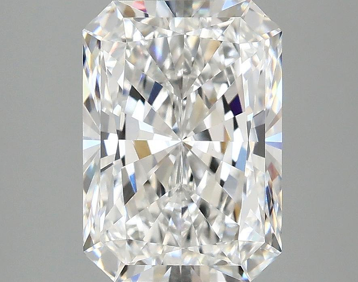 2.99 Carat Radiant Shaped Ideal Cut VVS2 IGI Certified Lab Grown Diamond