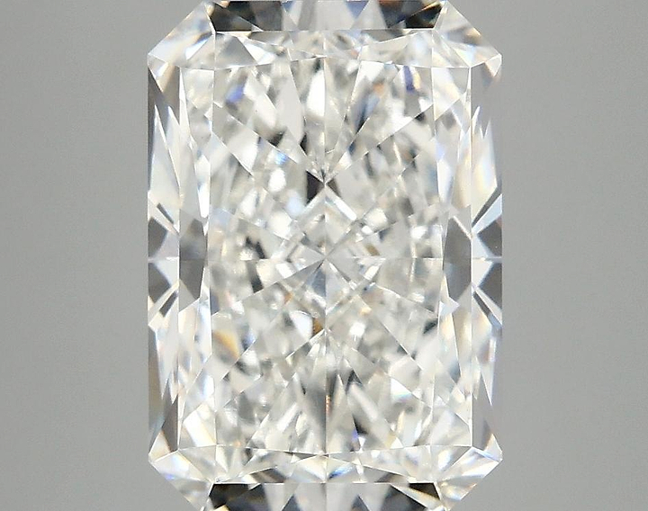 3.92 Carat Radiant Shaped Ideal Cut VS1 IGI Certified Lab Grown Diamond