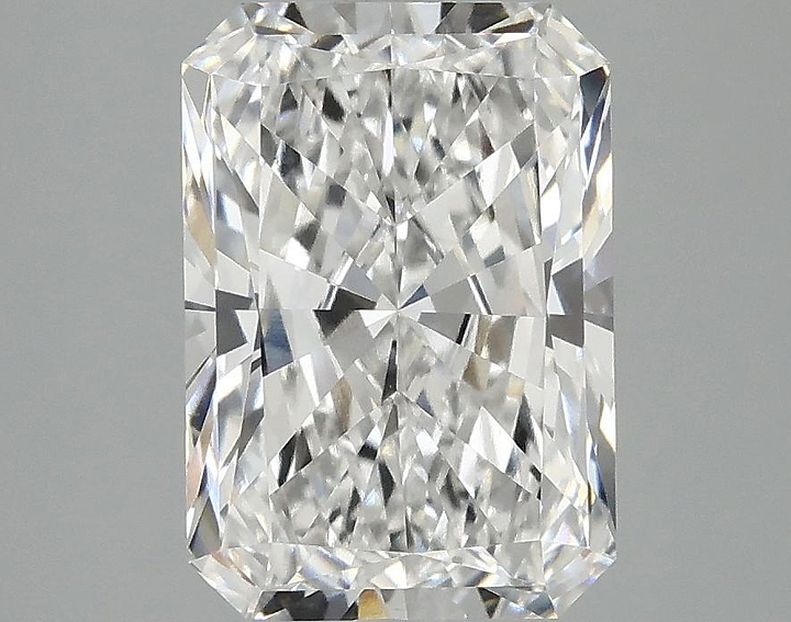 3.05 Carat Radiant Shaped Ideal Cut VS1 IGI Certified Lab Grown Diamond