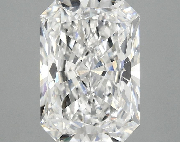 2.91 Carat Radiant Shaped Ideal Cut VVS2 IGI Certified Lab Grown Diamond