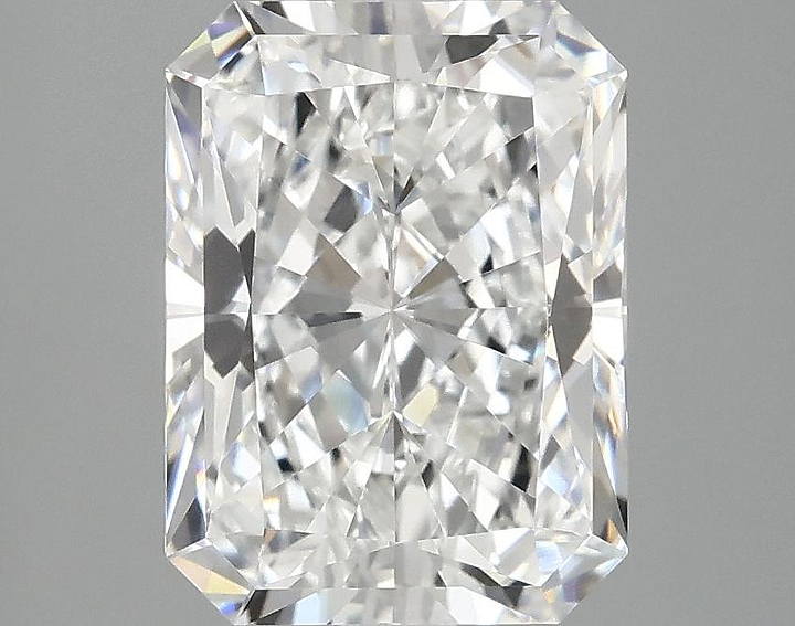 3.1 Carat Radiant Shaped Excellent Cut VVS2 IGI Certified Lab Grown Diamond