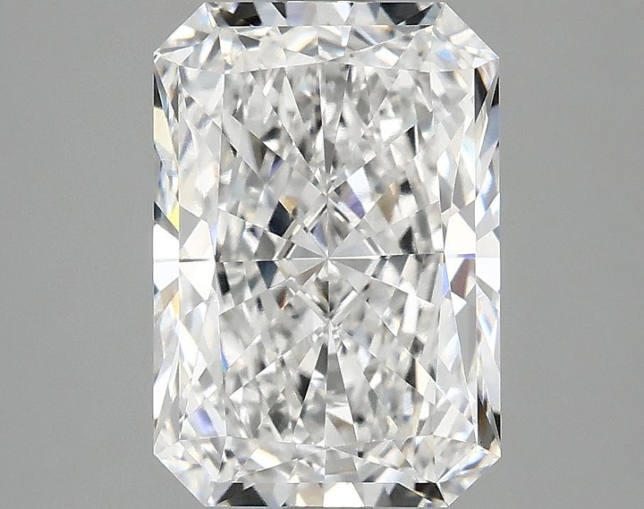 3.09 Carat Radiant Shaped Ideal Cut VVS2 IGI Certified Lab Grown Diamond