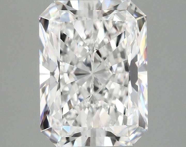 4.03 Carat Radiant Shaped Excellent Cut VVS2 IGI Certified Lab Grown Diamond