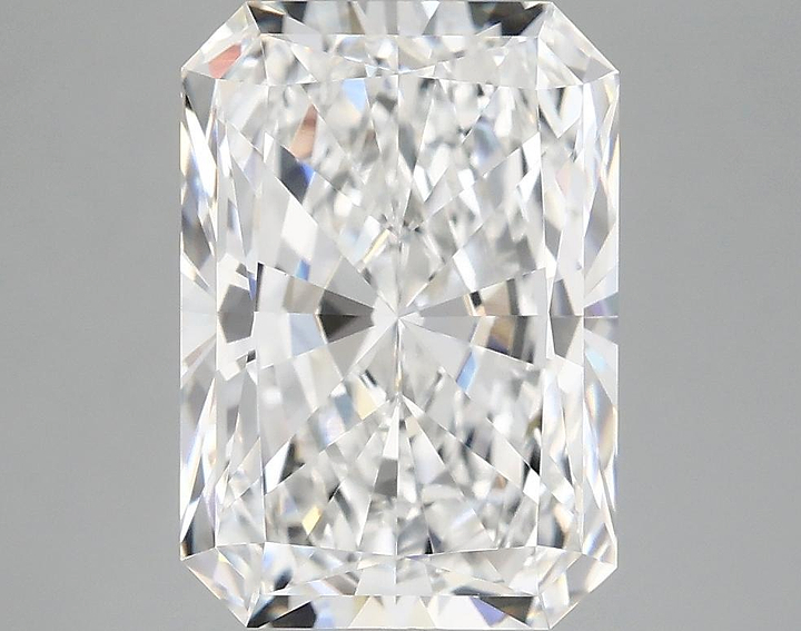 4.17 Carat Radiant Shaped Ideal Cut VVS2 IGI Certified Lab Grown Diamond