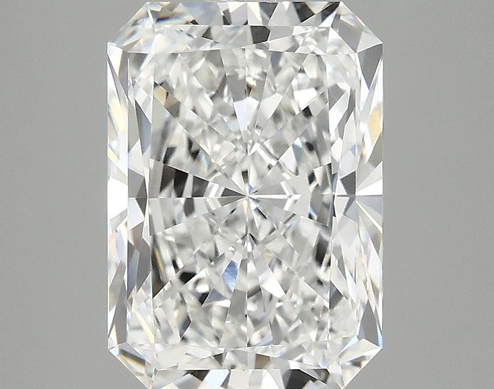 3.03 Carat Radiant Shaped Ideal Cut VVS2 IGI Certified Lab Grown Diamond