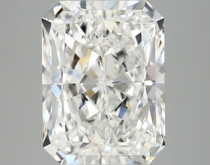 4.05 Carat Radiant Shaped Excellent Cut VS1 IGI Certified Lab Grown Diamond