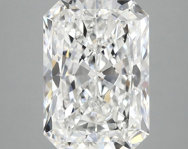 4.07 Carat Radiant Shaped Ideal Cut VVS2 IGI Certified Lab Grown Diamond