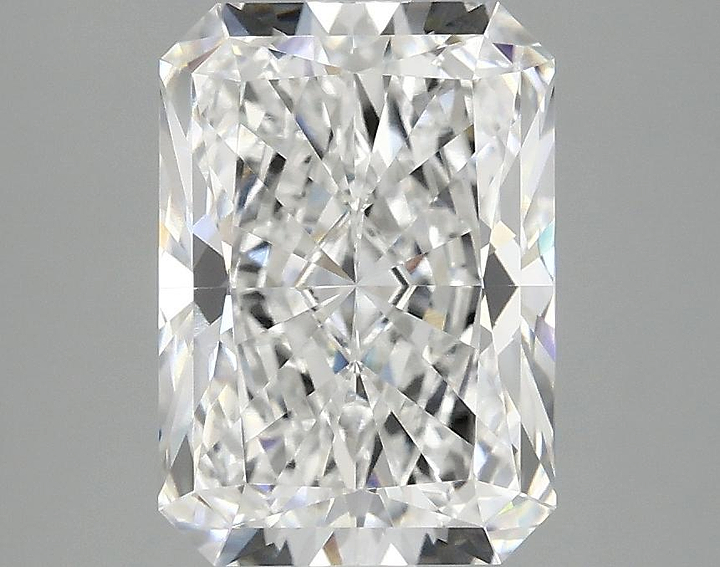 2.99 Carat Radiant Shaped Ideal Cut VVS2 IGI Certified Lab Grown Diamond