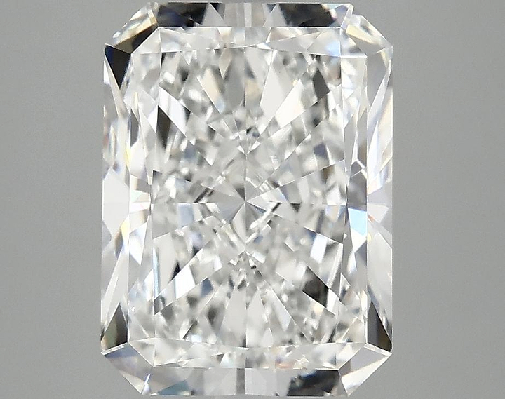 3.98 Carat Radiant Shaped Excellent Cut VVS2 IGI Certified Lab Grown Diamond