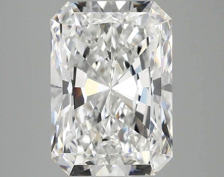 4.0 Carat Radiant Shaped Ideal Cut VVS2 IGI Certified Lab Grown Diamond
