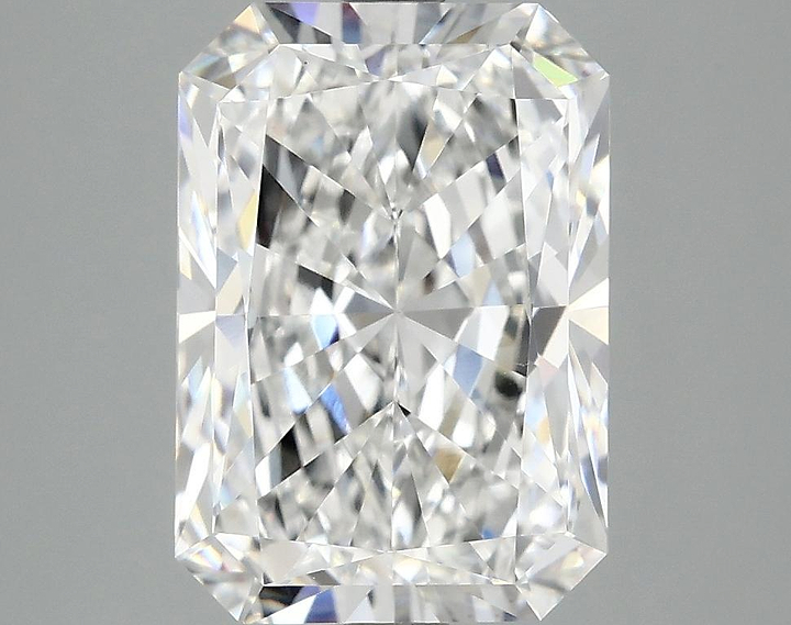 4.11 Carat Radiant Shaped Ideal Cut VVS2 IGI Certified Lab Grown Diamond