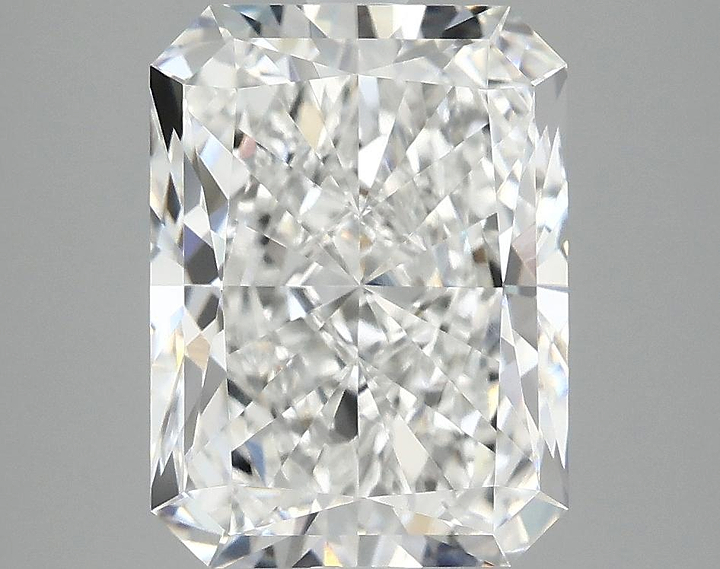 4.05 Carat Radiant Shaped Excellent Cut VVS2 IGI Certified Lab Grown Diamond