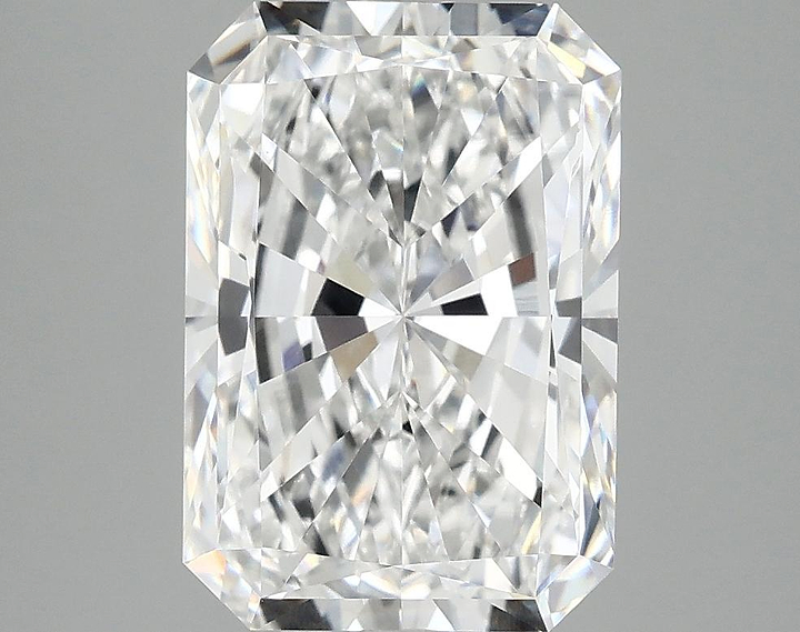 3.97 Carat Radiant Shaped Ideal Cut VVS2 IGI Certified Lab Grown Diamond