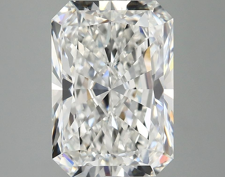 3.73 Carat Radiant Shaped Ideal Cut VVS2 IGI Certified Lab Grown Diamond