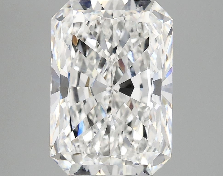 4.07 Carat Radiant Shaped Ideal Cut VVS2 IGI Certified Lab Grown Diamond