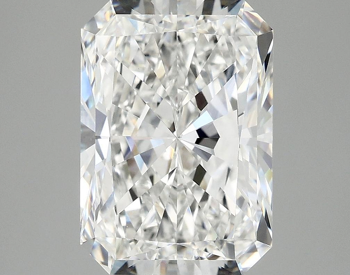4.03 Carat Radiant Shaped Ideal Cut VVS2 IGI Certified Lab Grown Diamond