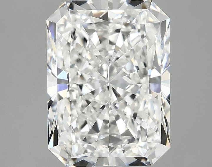 2.93 Carat Radiant Shaped Excellent Cut VVS2 IGI Certified Lab Grown Diamond