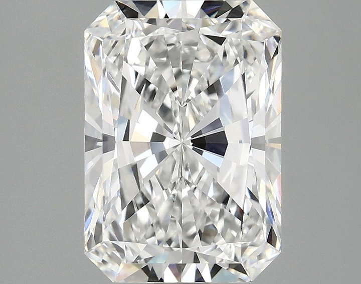 3.09 Carat Radiant Shaped Ideal Cut VVS2 IGI Certified Lab Grown Diamond