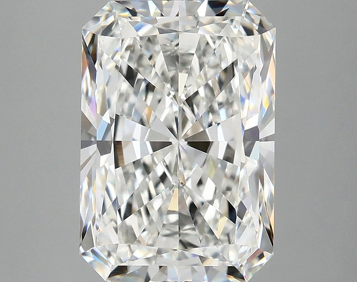 3.86 Carat Radiant Shaped Ideal Cut VVS2 IGI Certified Lab Grown Diamond