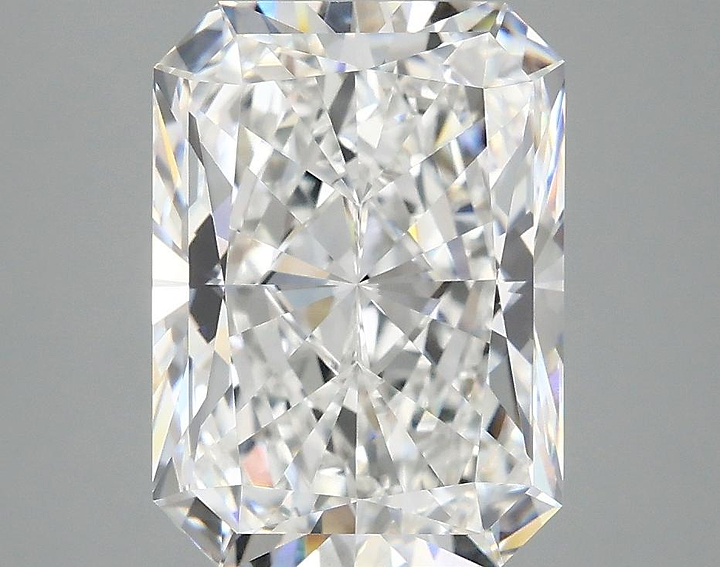 4.13 Carat Radiant Shaped Excellent Cut VVS2 IGI Certified Lab Grown Diamond