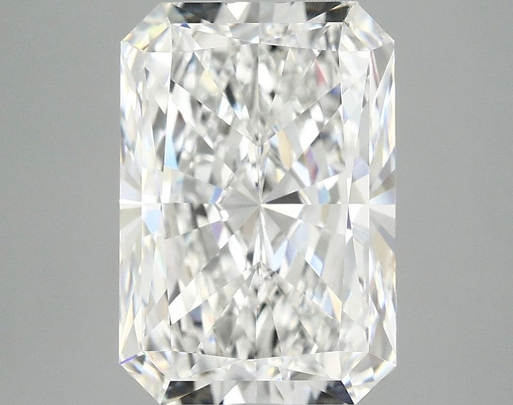 3.9 Carat Radiant Shaped Ideal Cut VVS2 IGI Certified Lab Grown Diamond
