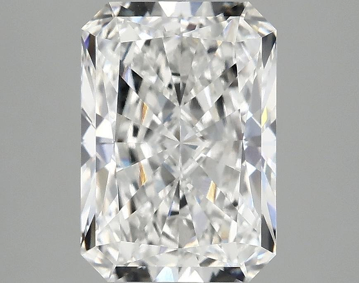 2.98 Carat Radiant Shaped Ideal Cut VVS2 IGI Certified Lab Grown Diamond
