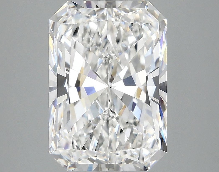 4.07 Carat Radiant Shaped Ideal Cut VVS2 IGI Certified Lab Grown Diamond