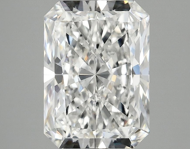 3.1 Carat Radiant Shaped Ideal Cut VVS2 IGI Certified Lab Grown Diamond